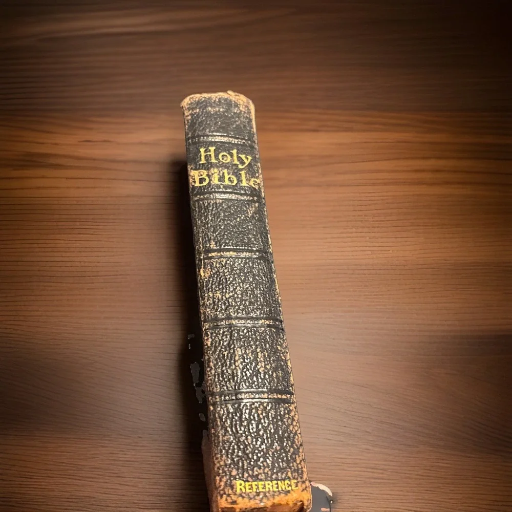 Antique 1894 Pearl Reference Bible William Collins Scotland Leather Pocket God